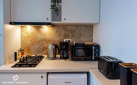 Central Residence Apartment 908
